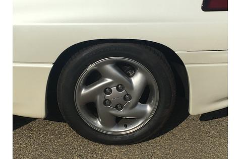 Subaru SVX - etwas klein dimensionierte Räder