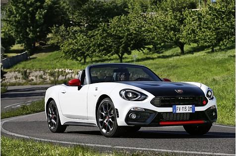 Der Abarth 124 Spider ist bis zu 232 km/h schnell