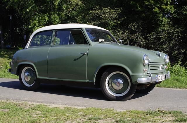 Das Fahren ist pur und durchaus anspruchsvoll, mit dem Getriebe sollte man eine Weile trainieren, um damit virtuos umgehen zu können
