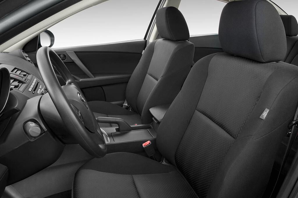 Mazda Mazda3 (Baujahr 2009) Center-Line 4 Türen Vordersitze