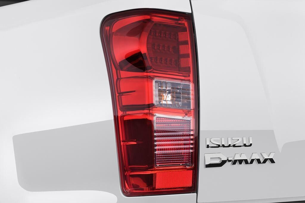 Isuzu D-Max (Baujahr 2015) Premium 4 Türen Rücklicht