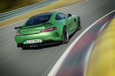 Mercedes AMG GT-R