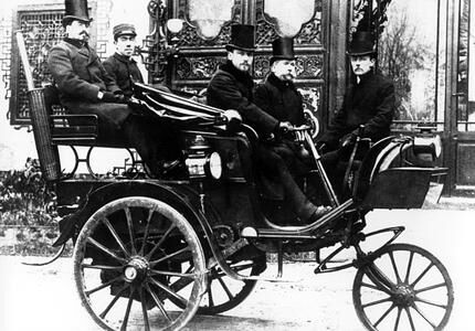 Tradition: 130 Jahre Peugeot Automobile  - Die Jagd nach des Marktes Löwenanteil
