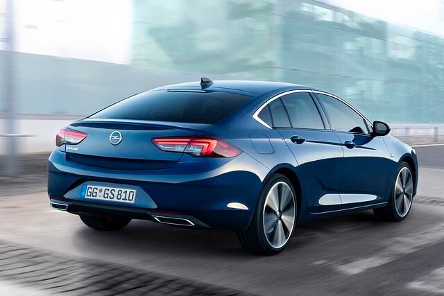 Der Insignia, derzeit das einzige am Stammsitz Rüsselsheim gebaute Modell, muss jedoch noch vier Jahre durchhalten, bis ein völlig neues Opel-Flaggschiff auf der PSA-Plattform an den Start geht
