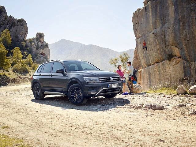 Bei den SUV und Geländewagen steht der VW Tiguan in der Gunst der deutschen Autokäufer ganz weit vorne