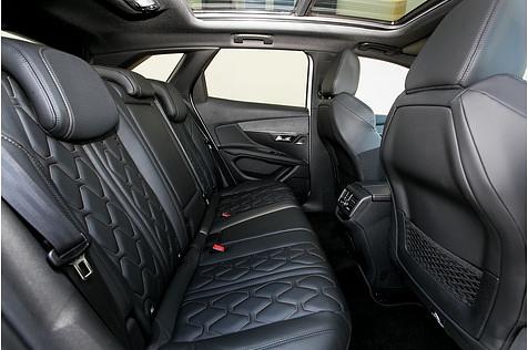 Die Rückbank des Peugeot 3008 Blue HDI 180