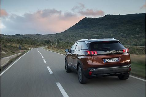 Peugeot 3008 Blue HDI 180 - der Normverbrauch liegt bei knapp fünf Litern