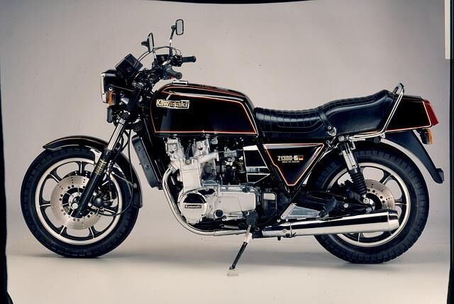 1984 legte Kawasaki nach und brachte die Z 1300 als Direkteinspritzer DFI heraus