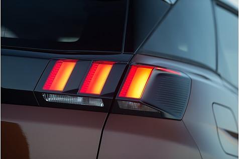 Peugeot 3008 Blue HDI 180
