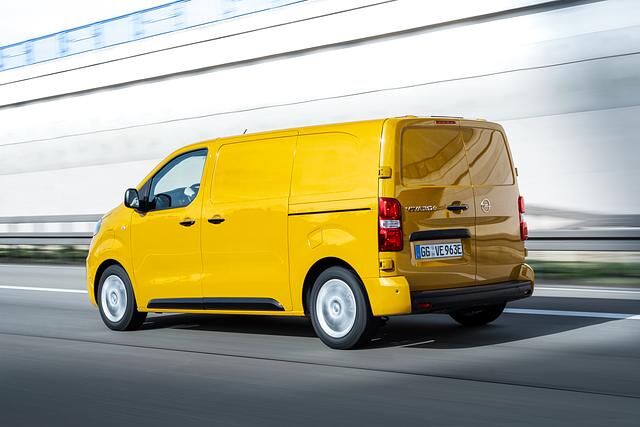 Maximal 130 km/h fährt der Opel Vivaro-e