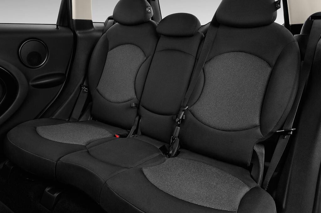 MINI Countryman (Baujahr 2016) One 5 Türen Rücksitze