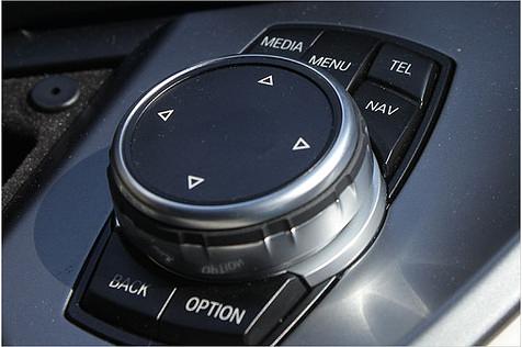 Das Infotainment-System wird wie bei allen anderen BMWs auch über das iDrive gesteuert