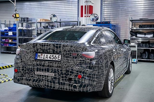 Tarnwerkstatt BMW i4