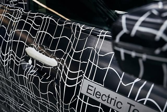 Tarnwerkstatt BMW i4