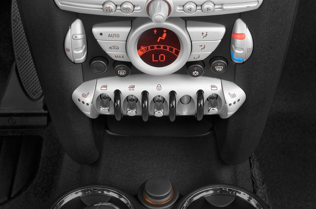 MINI MINI (Baujahr 2010) COOPER 2 Türen Temperatur und Klimaanlage