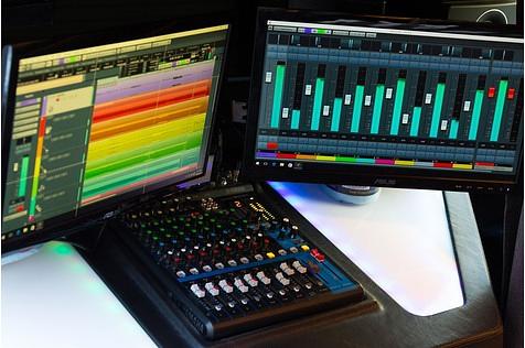 Der Kia Sedona School of Rock ist ein rollendes Musikstudio