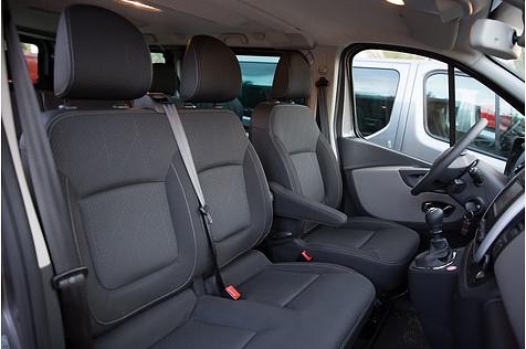 Nissan NV300 Kombi