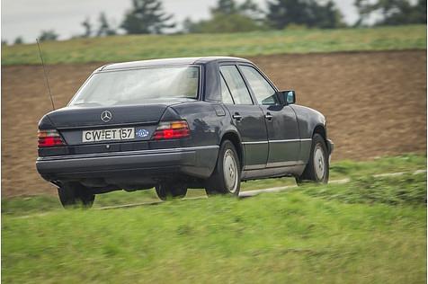 Mercedes 200 D Kilometer-Millionär - immer noch Vollkasko versichert