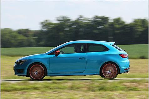 Der 2,0-Liter-Turbo leistet seit Anfang 2016 nicht mehr 280, sondern 290 PS. Geblieben ist das Gefühl, dass es eher 330 PS sind