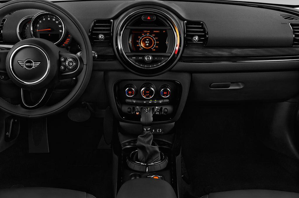 MINI Clubman (Baujahr 2016) Cooper 5 Türen Mittelkonsole