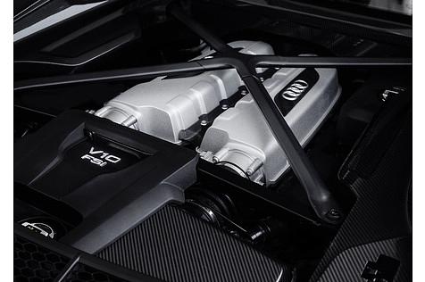 Der V10-Mptor leistet 449 kW / 610 PS