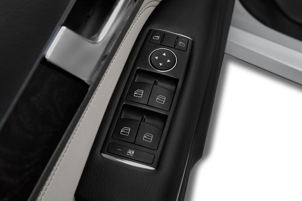 Mercedes E-Class (Baujahr 2014) - 2 Türen Bedienungselemente Tür