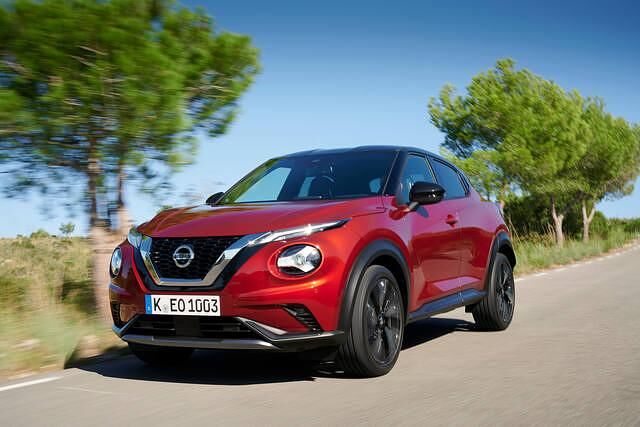 Serienmäßig ist der Nissan Juke mit LED-Scheinwerfern ausgestattet, die in der Dunkelheit für erfreulich gute Sicht sorgen