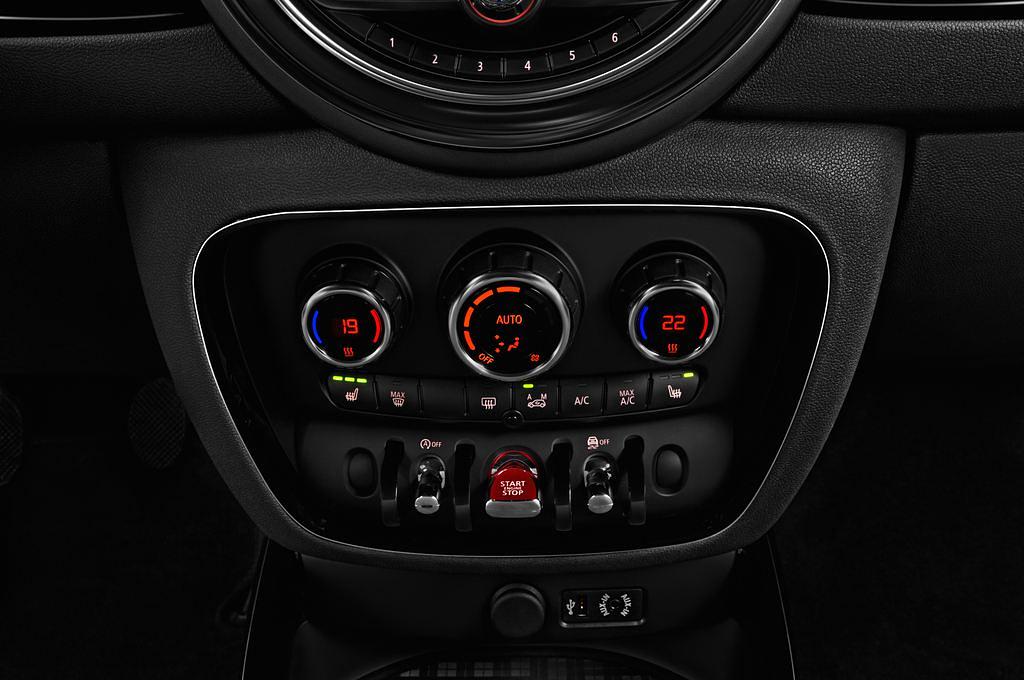 MINI Clubman (Baujahr 2016) One 5 Türen Temperatur und Klimaanlage