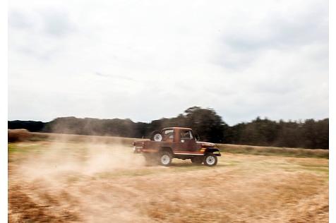 Jeep CJ-8 Scrambler - viel Dampf an der Hinterachse