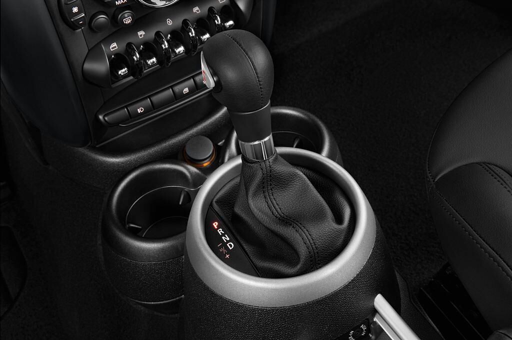 MINI Countryman (Baujahr 2011) Cooper S 5 Türen Schalthebel
