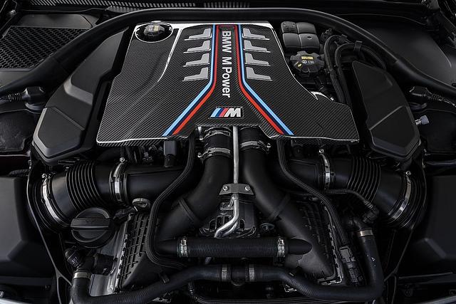 Den V8-Biturbo leistet 460 kW / 625 PS