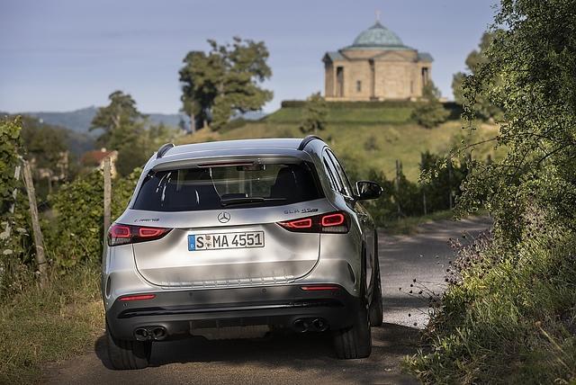 Mercedes AMG GLA 45 S 4matic+