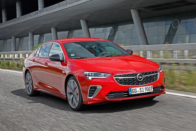 Ein 1,5-Liter-Dreizylinderdiesel mit 90 kW/122 PS ist die neue Basismotorisierung