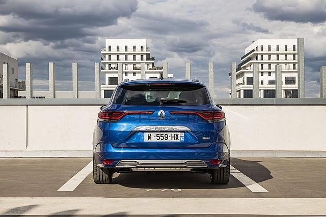 Die elektrische Reichweite beträgt 50 Kilometer (WLTP)