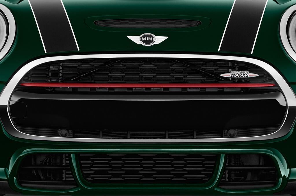 MINI MINI (Baujahr 2017) JCW 3 Türen Kühlergrill und Scheinwerfer