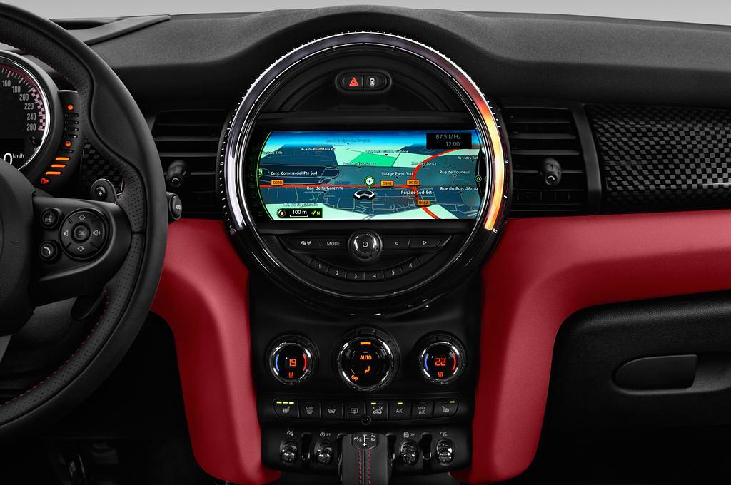 MINI MINI (Baujahr 2017) JCW 3 Türen Mittelkonsole