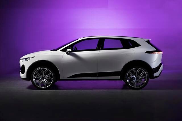 Das SUV-Konzept von Izera kann sich durchaus sehen lassen. Technische Details werden allerdings noch keine genannt