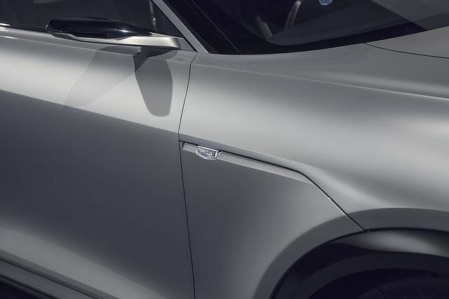 Die Batterie hat vermutlich eine Kapazität von 100 kWh