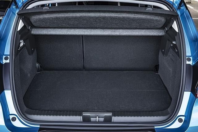Der Kofferraum hat ein Volumen von 265 bis 1.118 Liter