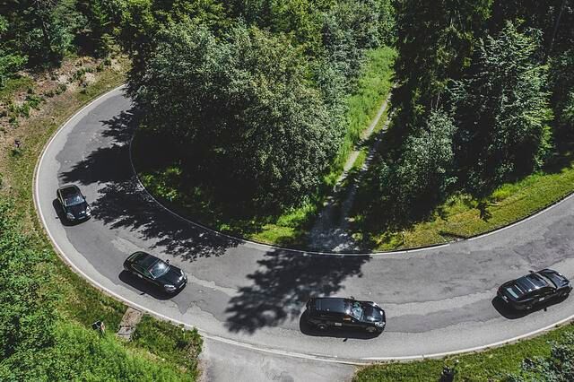 Kurven nimmt der Panamera nun noch exakter