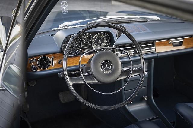 Mercedes 280 C der Baureihe W 114