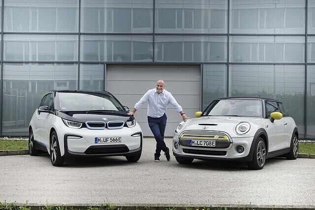 Unterschiedlicher könnten zwei Verwandte nicht sein: BMW i3 gegen Mini Cooper SE