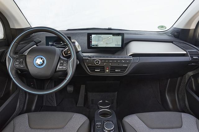 BMW versucht mittels Updates das Infotainment des i3 aktuell zu halten