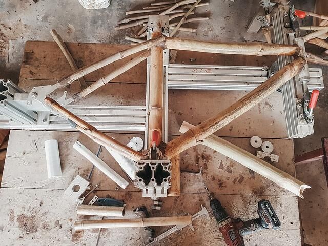In Ghana hat sich mittlerweile eine kleine Rahmenfertigungs-Industrie für den internationalen Bambusfahrradmarkt etabliert