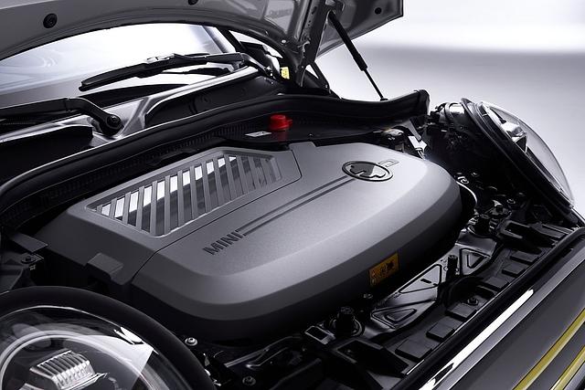 Der Mini Cooper SE leistet 135 kW / 184 PS