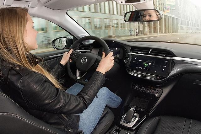 Beim Opel Corsa-e ist das Interieur nüchterner