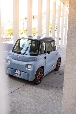 Der Citroën Ami wiegt 471 Kilogramm
