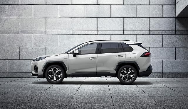 Suzuki Across PHEV 2021