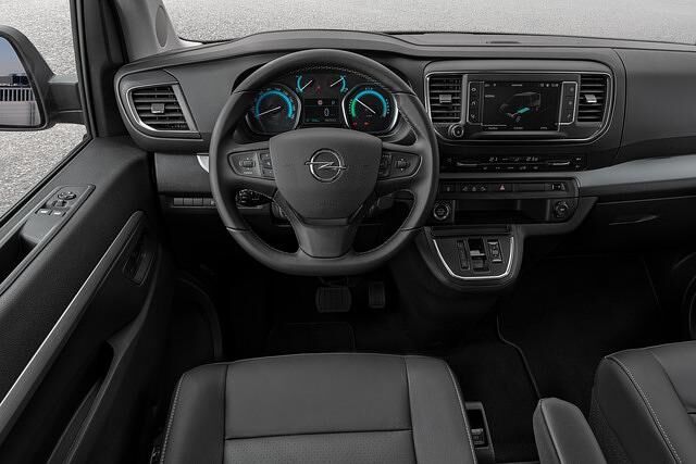 Das Cockpit wirkt vertraut