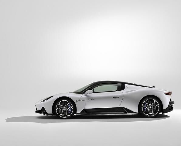 Maserati MC20 2020